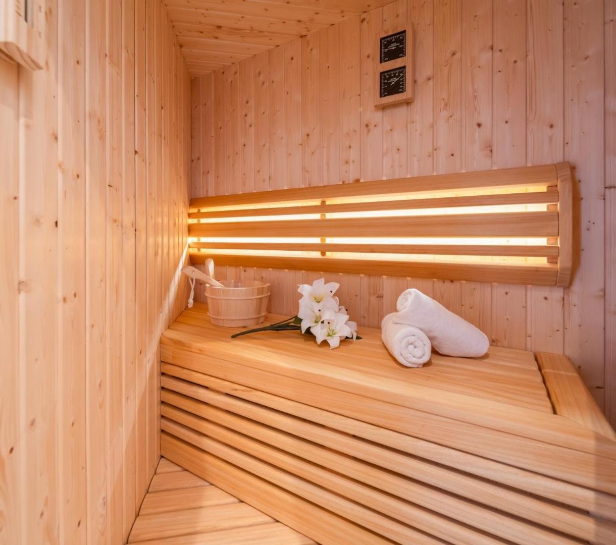 Luxury Apartment Silvery In Split Center With Jacuzzi, Sauna And Parking Luaran gambar