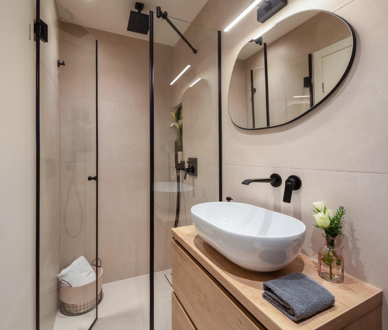 Luxury Apartment Silvery In Split Center With Jacuzzi, Sauna And Parking Luaran gambar