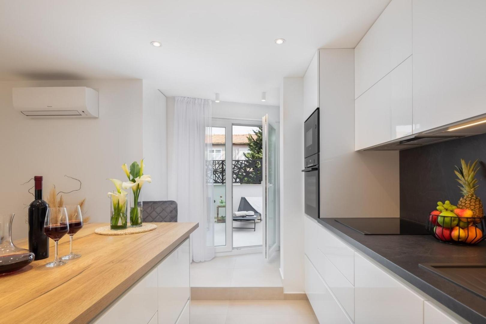 Luxury Apartment Silvery In Split Center With Jacuzzi, Sauna And Parking Luaran gambar