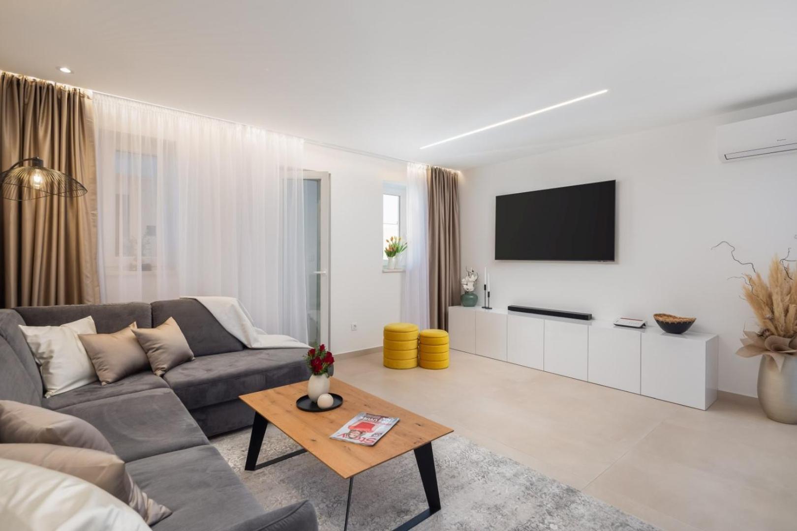 Luxury Apartment Silvery In Split Center With Jacuzzi, Sauna And Parking Luaran gambar